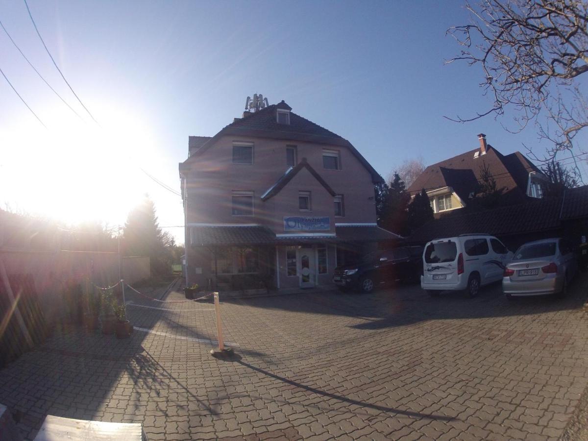 Olympos Panzio Hotel Budaörs Exterior foto